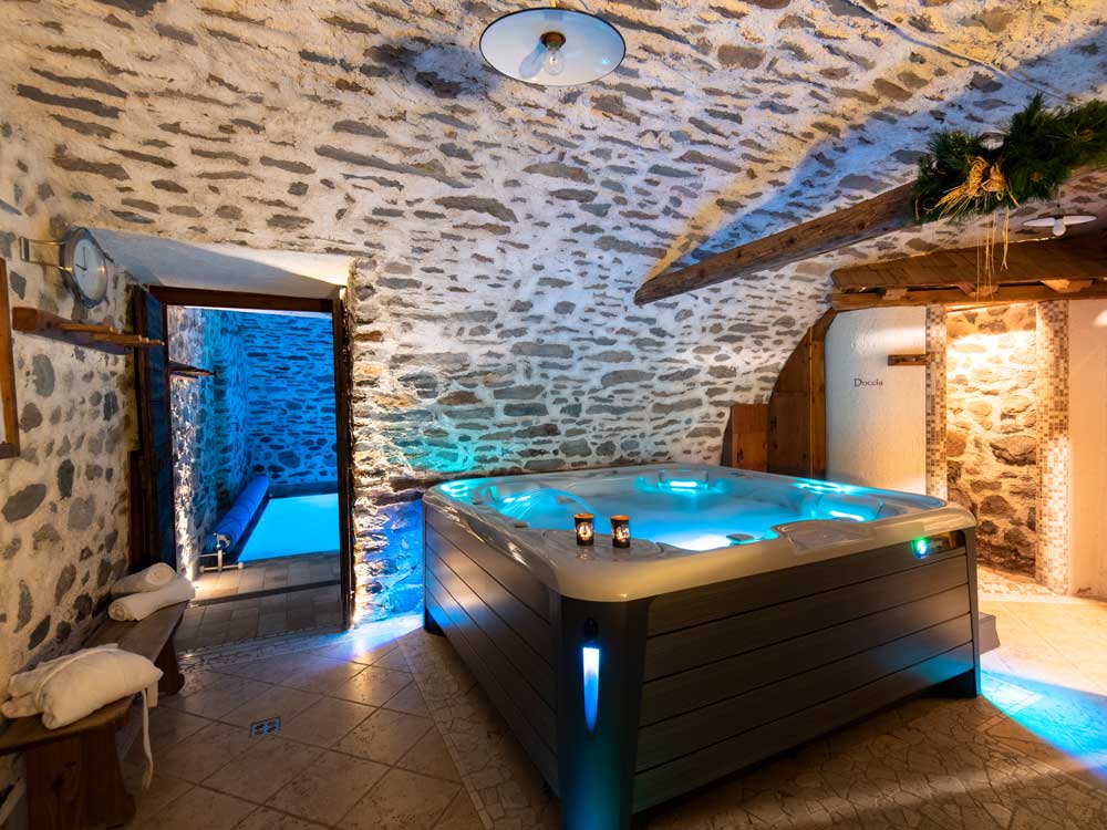 Wellness-Zentrum mit Sauna, Schwimmbad, Hydrommassage, Dampfbad und Relax Zone. | Cà delle Margherite